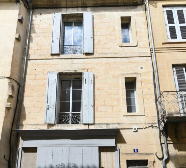 Small building in the historic centre of UZES