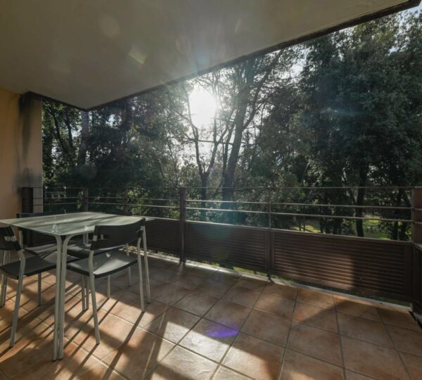 Appartement à Uzès dans une copropriété avec piscine