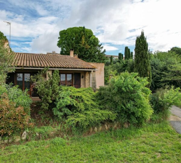 Maison  à Saint-Maximin avec Jardin à 3 km d'Uzès