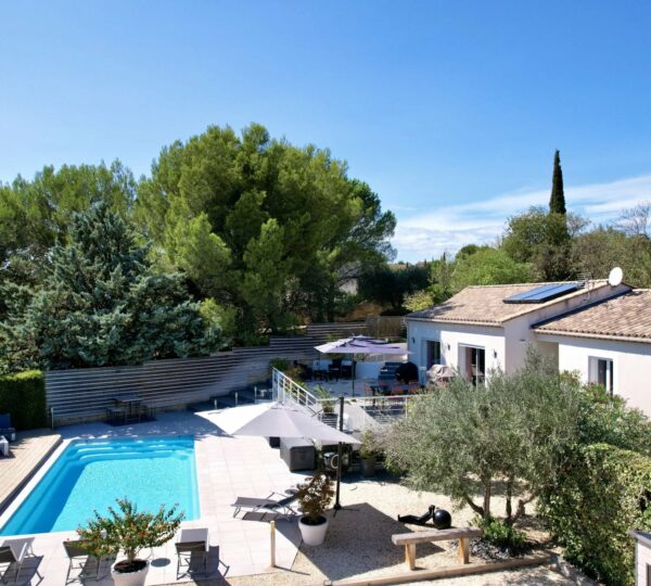 Superbe villa dans un village avec commerces