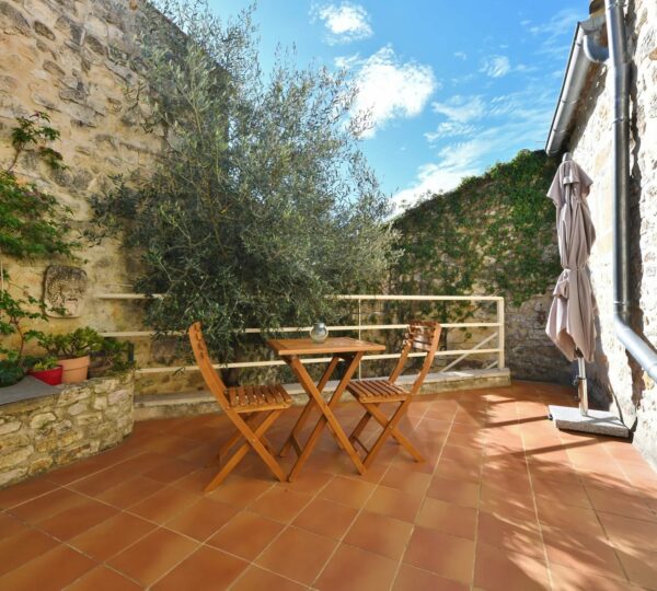 Charmante maison de village avec cour, terrasse et terrain non attenant