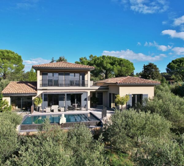 Unique propriété contemporaine