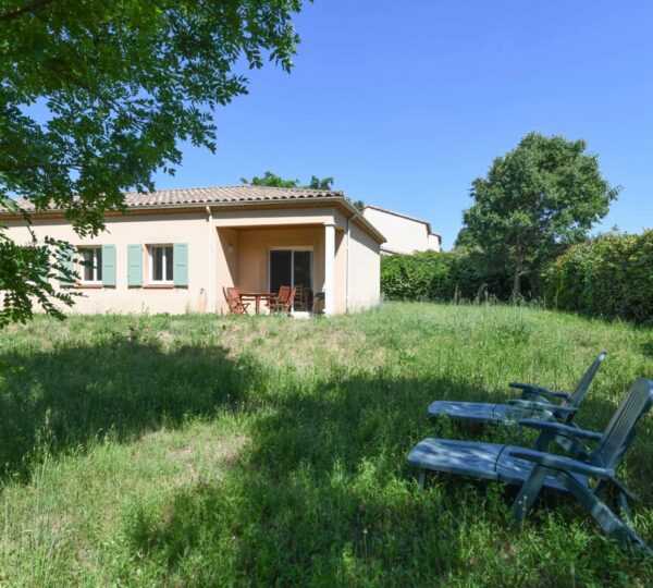 Uzès centre historique 3 km : Villa de plain-pied de 105 m² sur un terrain de 821 m²