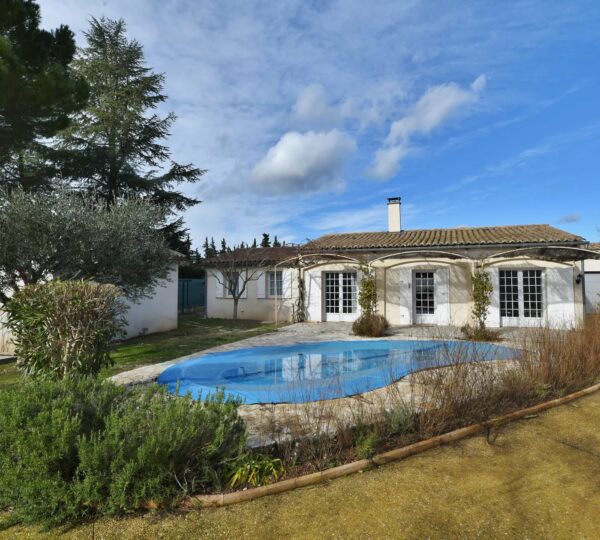 Villa de plain pied avec piscine aux portes d'Uzès!