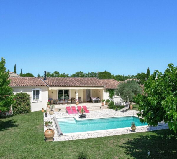 Villa plain-pied à 10 minutes de la Place aux Herbes, Uzès
