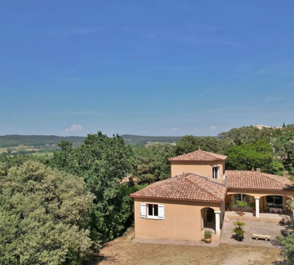 Villa méridionale aux portes d'Uzès