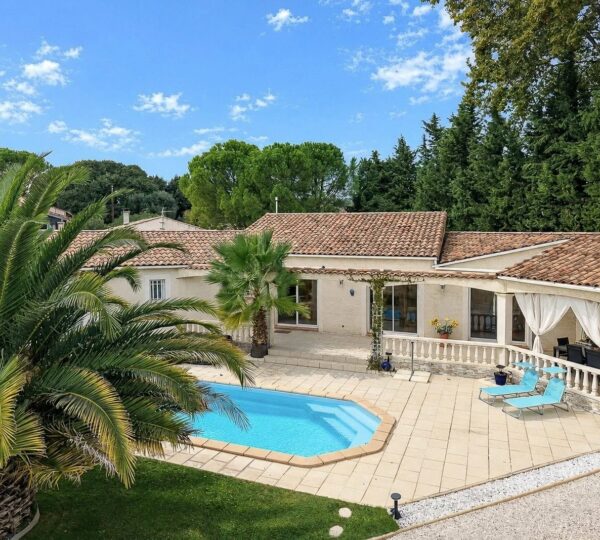 Villa de plain-pied proche d'Uzès